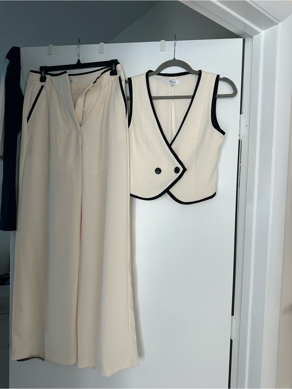 Cream Wide-Leg Pants & Cropped Vest Set with Black Trim. Worn once.